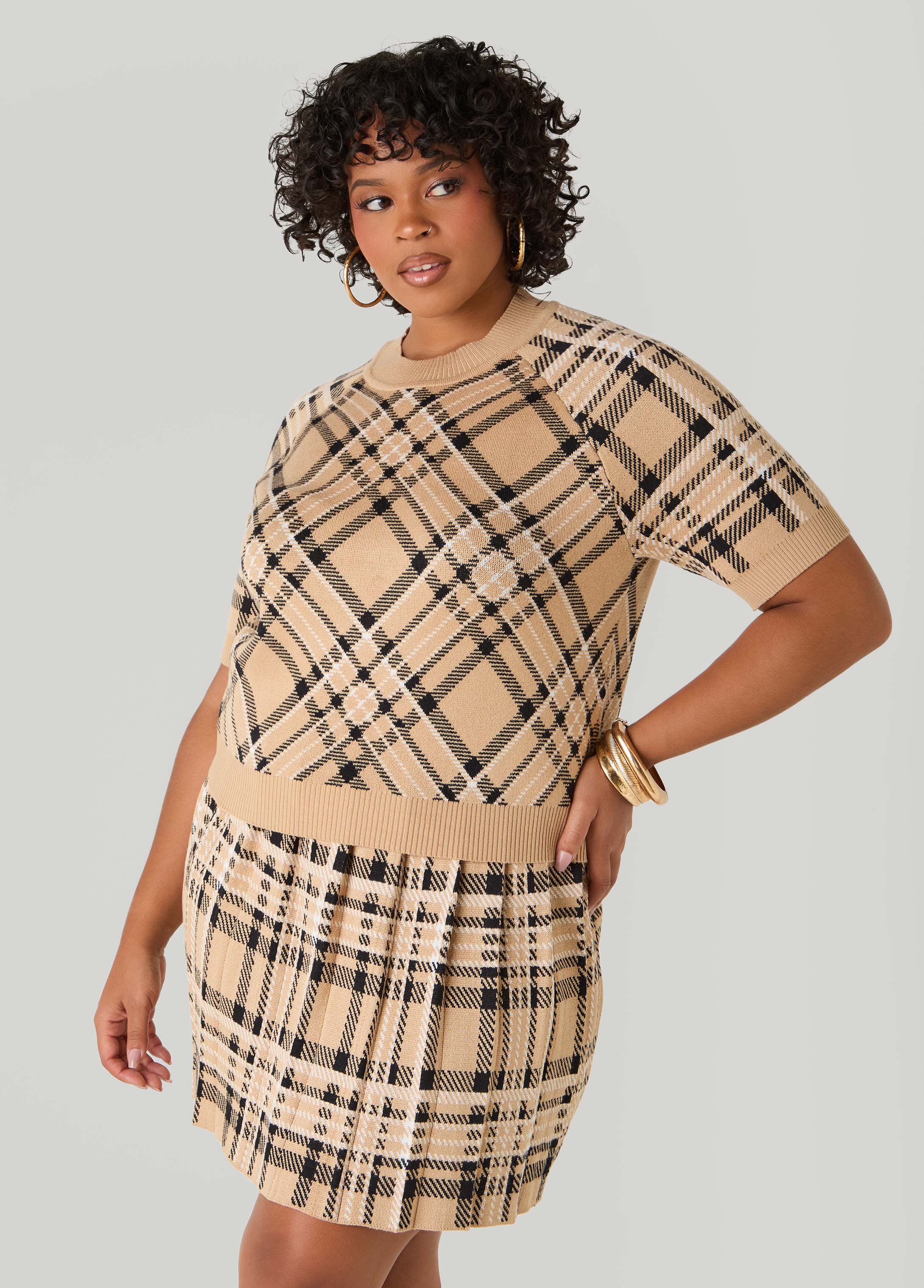 Plus Size Plaid Intarsia Sweater