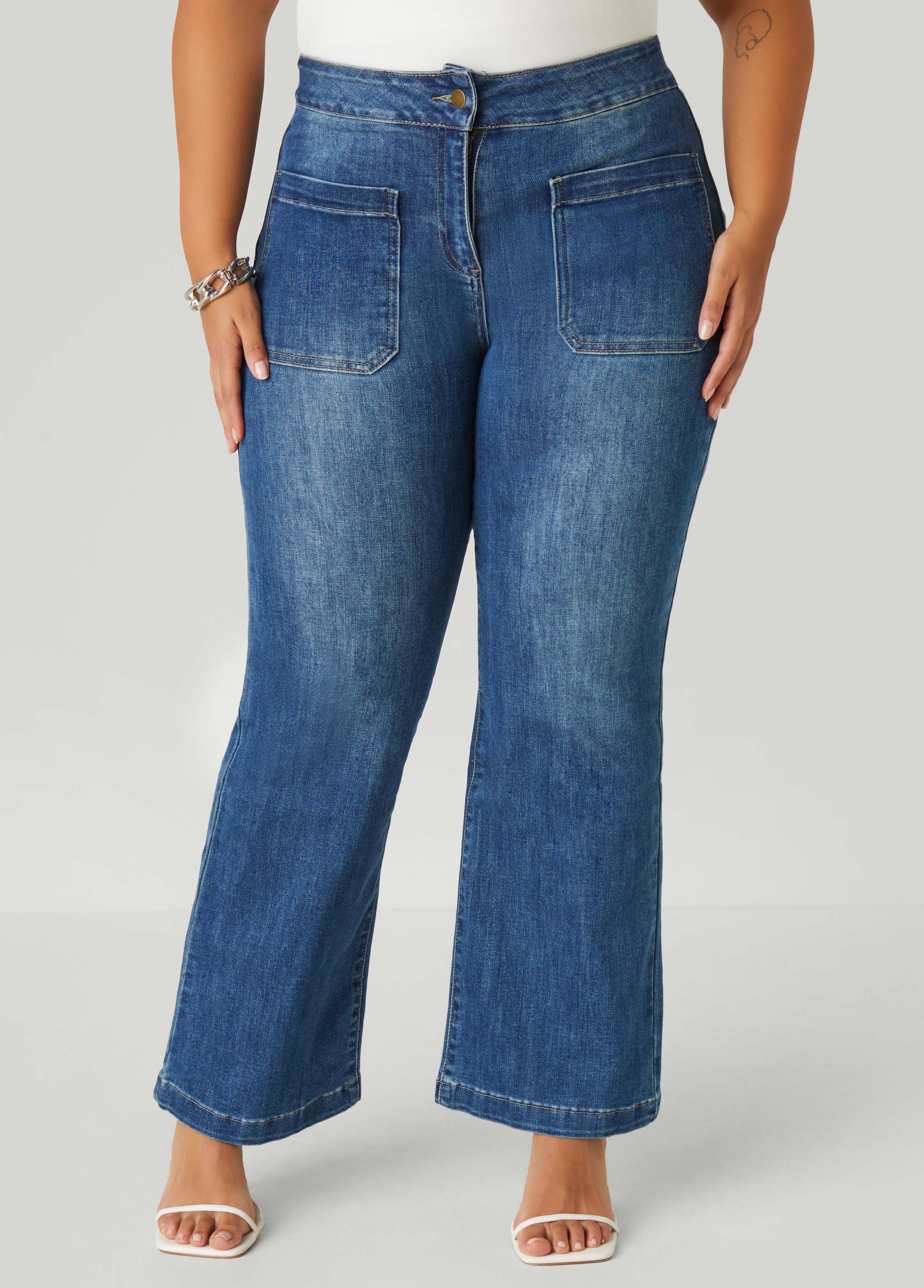 Plus Size Patch Pocket Flared Jeans