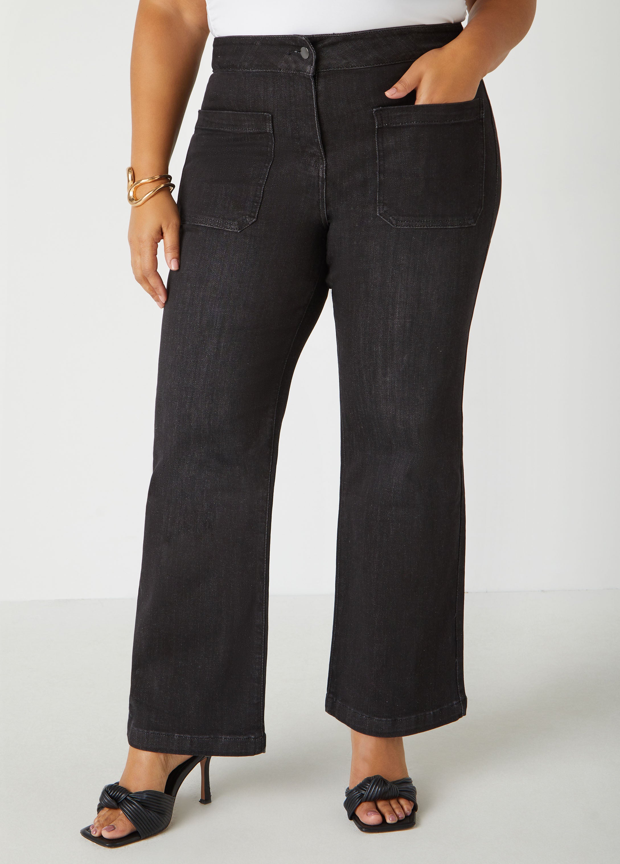 Plus Size Patch Pocket Flared Jeans
