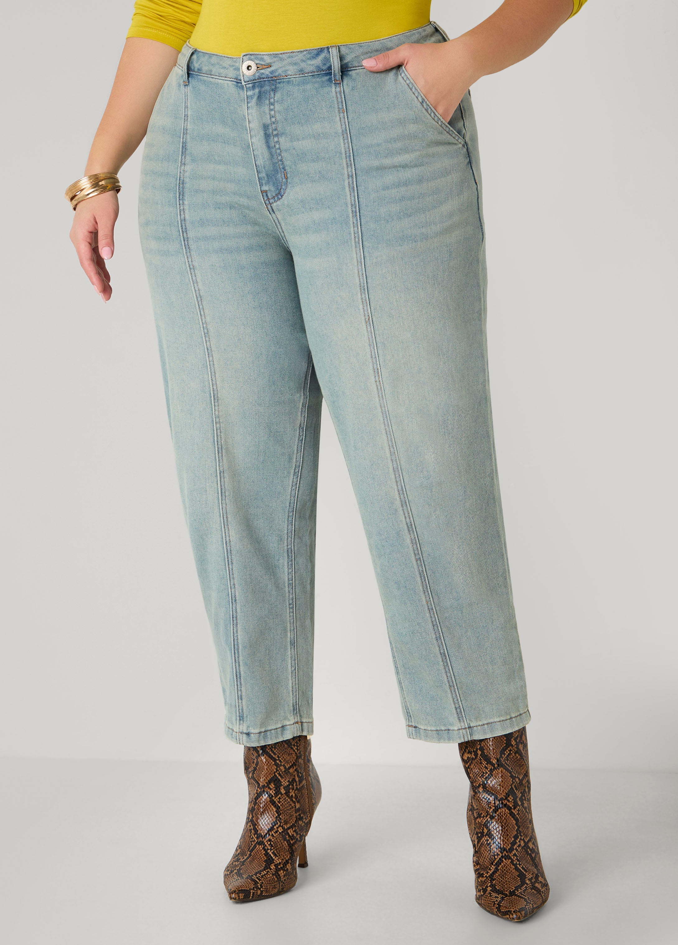 Plus Size Seam Detailed Straight Leg Jeans