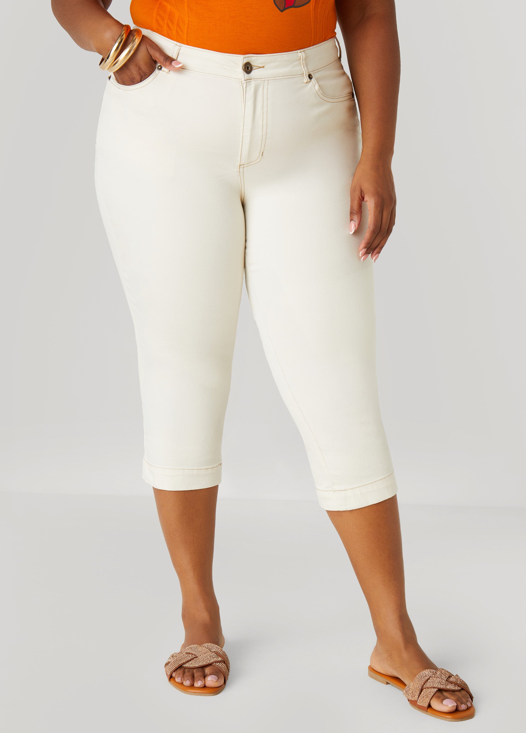 Plus Size Mid Rise Denim Capris