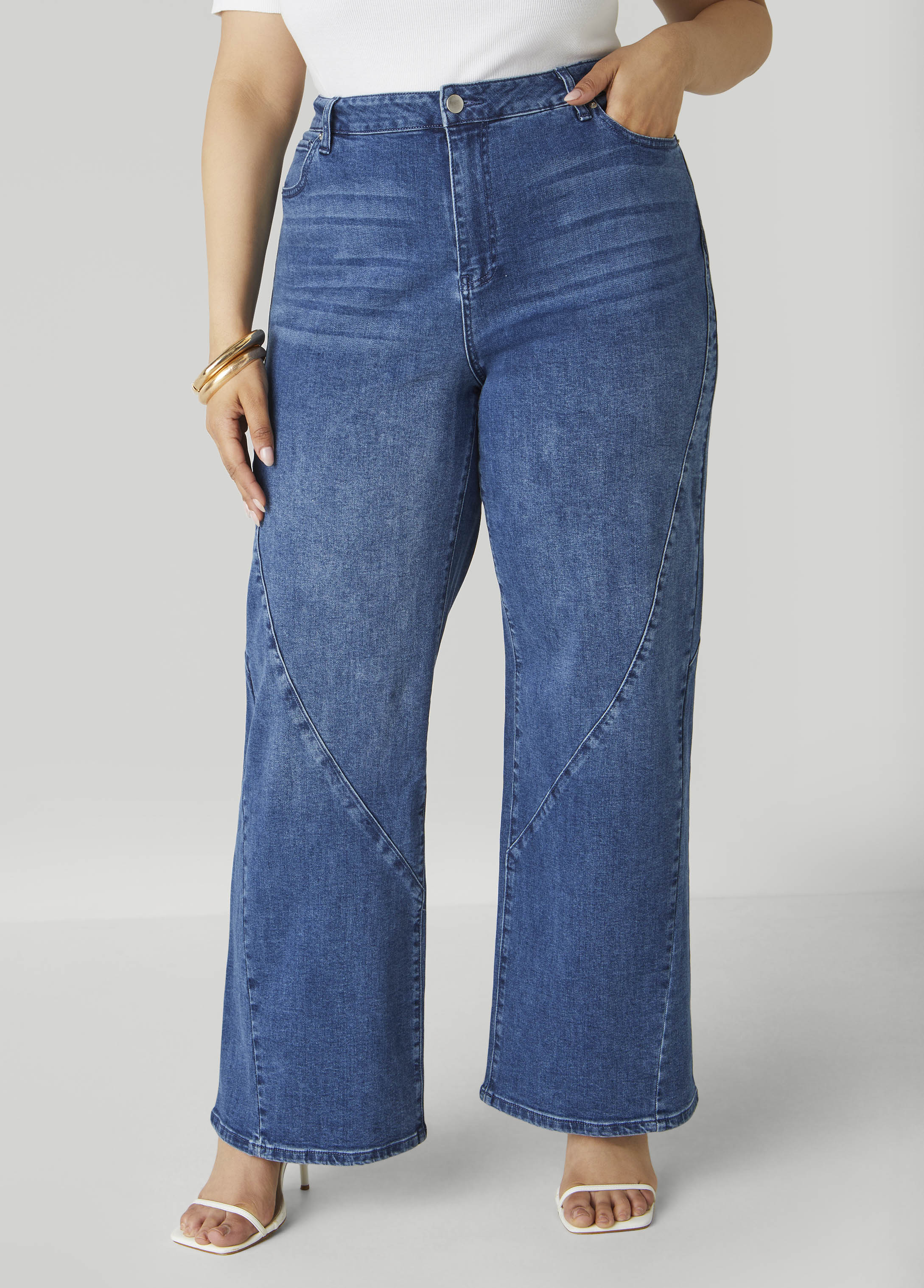 Plus Size Seam Detailed Wide Leg Jeans