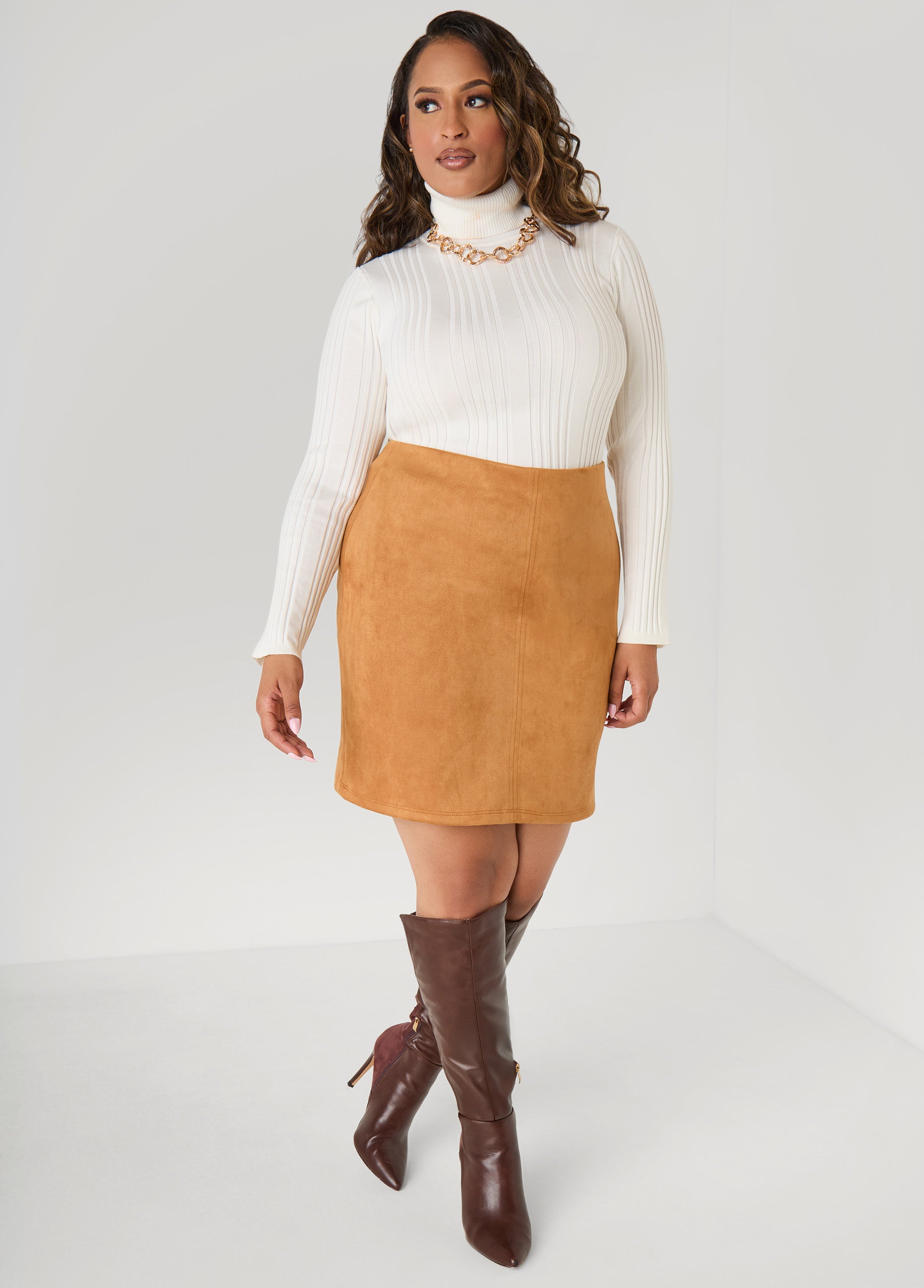 Plus Size Faux Suede Mini Skirt