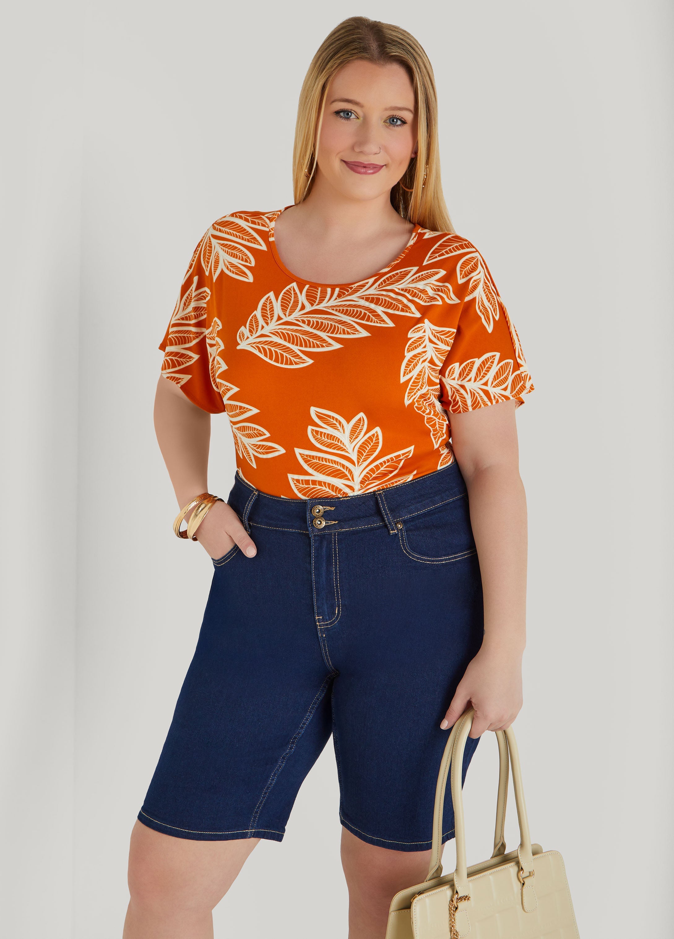 Plus Size Leaf Print Tee