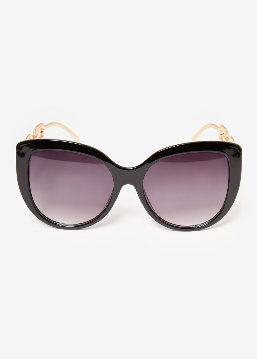 Chain Trimmed Cat Eye Sunglasses